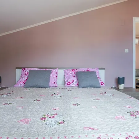 Apartment New With Terrace And Sea View *