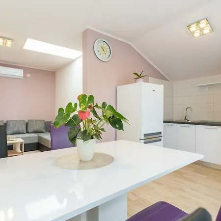 Apartment New With Terrace And Sea View
