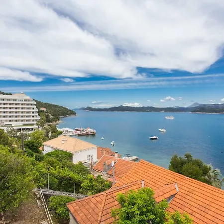 New With Terrace And Sea View Apartment *
