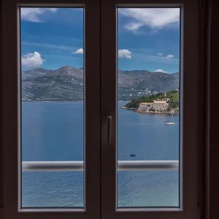New With Terrace And Sea View Apartment *